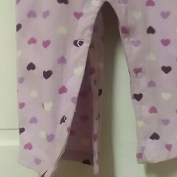 💜Light purple and hearts patterned pajamas💜 - Picture 4 of 4